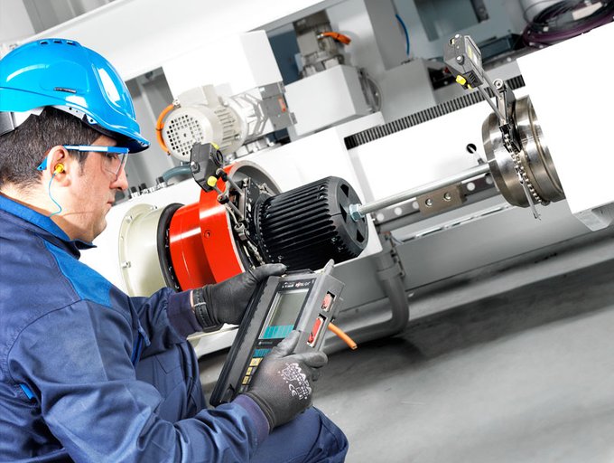 Industrial machine inspection and diagnostics for maintenance audit