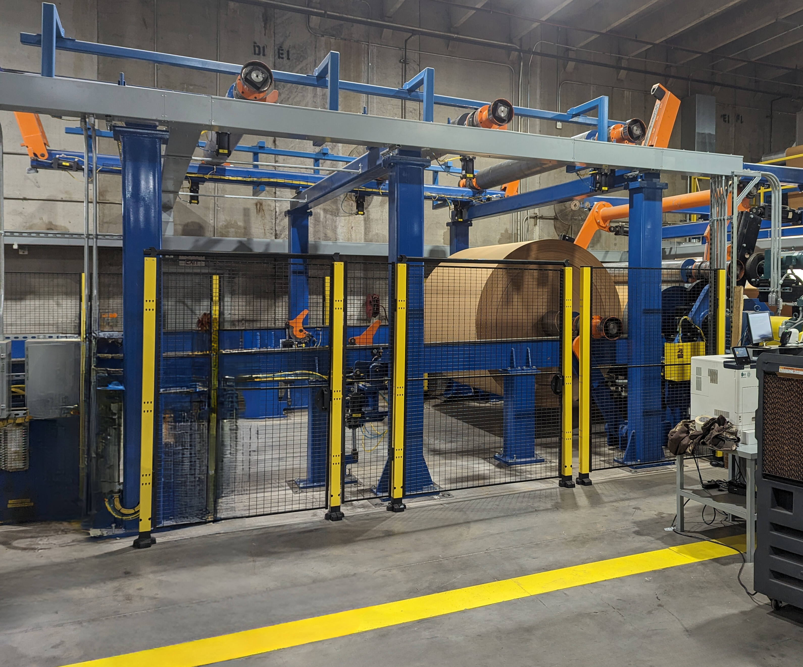 Paper winding reel system for large paper roll handling